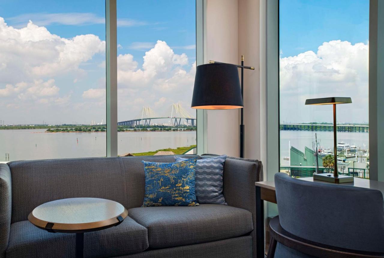 Hyatt Regency Baytown-Houston Hotel Exterior photo