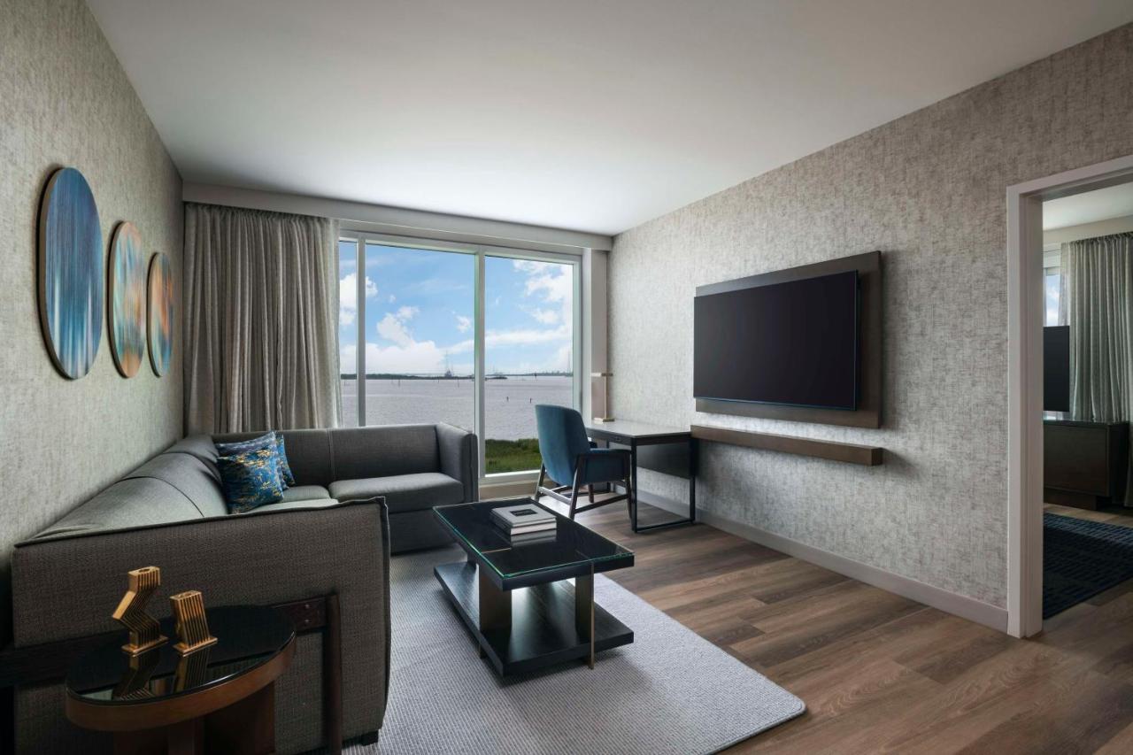 Hyatt Regency Baytown-Houston Hotel Exterior photo