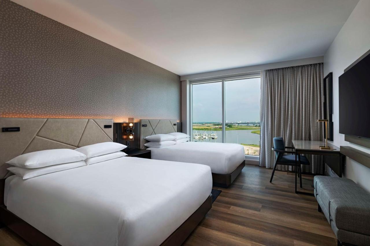 Hyatt Regency Baytown-Houston Hotel Exterior photo