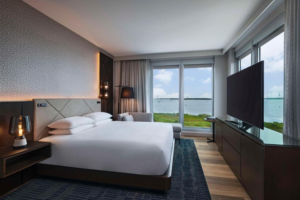 Hyatt Regency Baytown-Houston Hotel Exterior photo