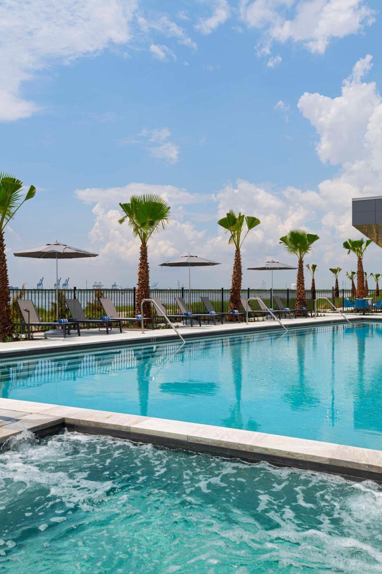 Hyatt Regency Baytown-Houston Hotel Exterior photo