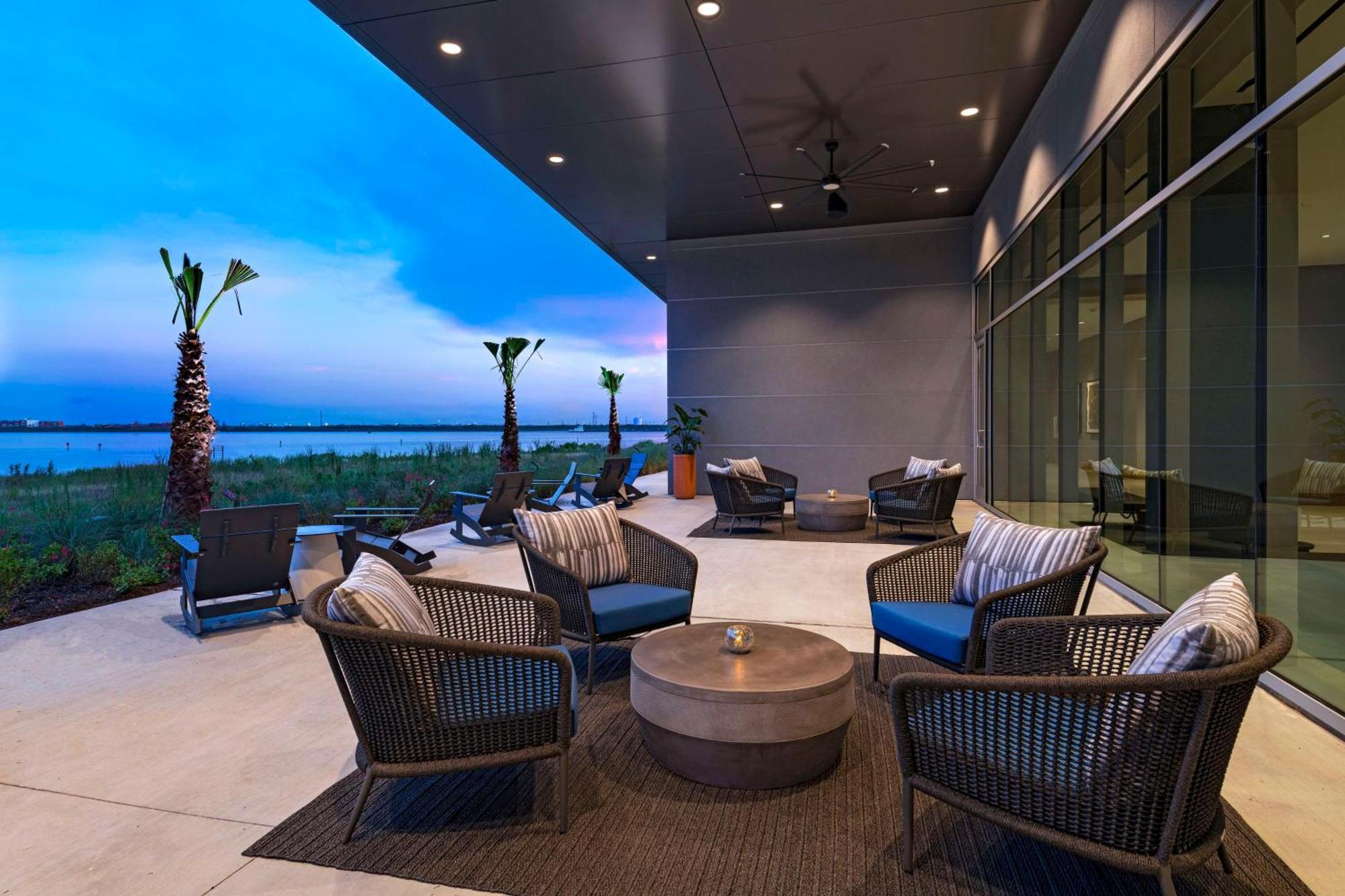 Hyatt Regency Baytown-Houston Hotel Exterior photo